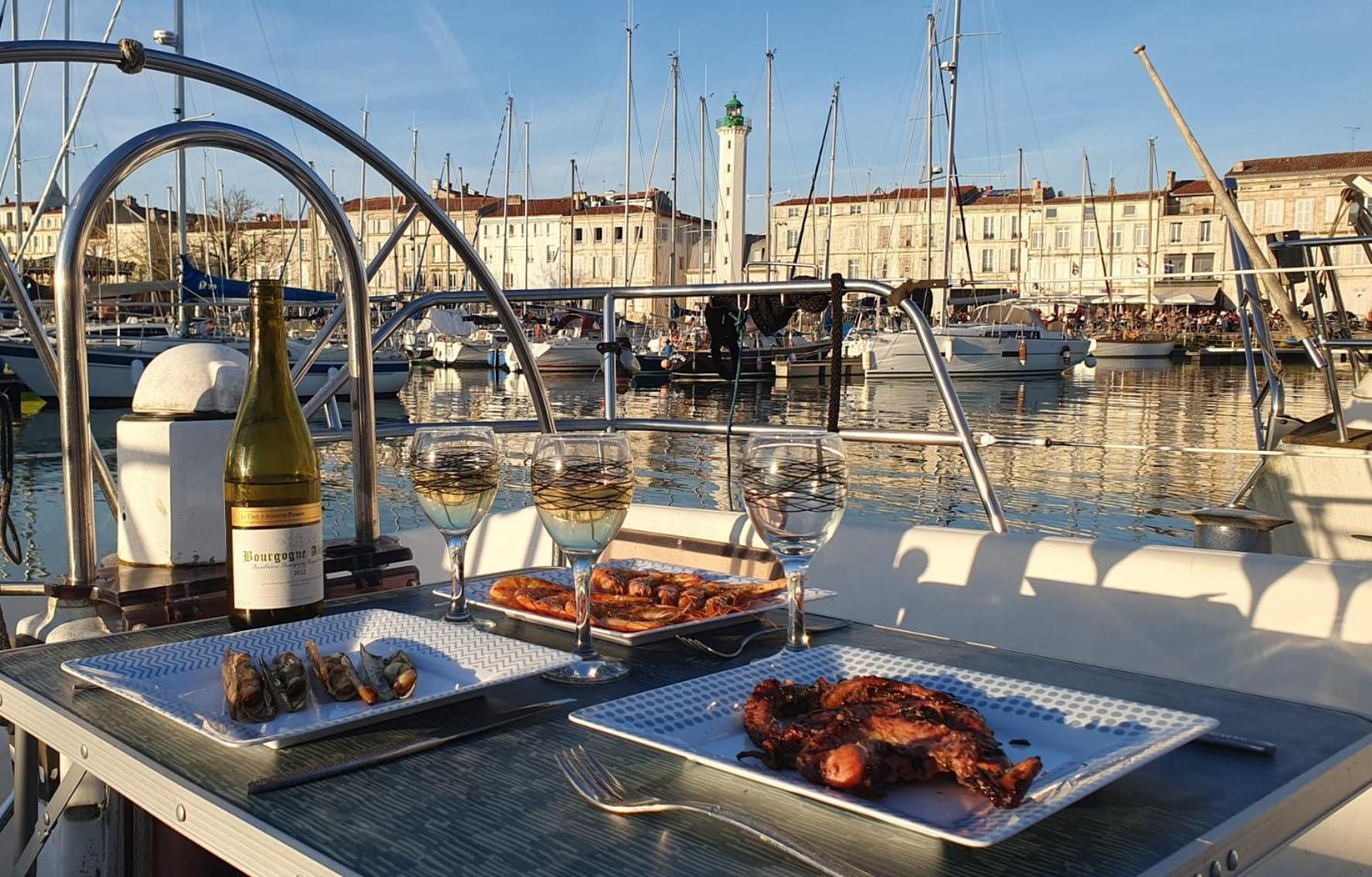 Coriandre 2 - Dormir Sur Un Grand Voilier 9 Personnes By Nuits Au Port La Rochelle  Eksteriør billede